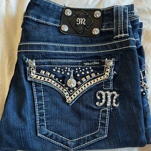 Miss Me ladies jeans- very nice condition; Buckle Exclusive